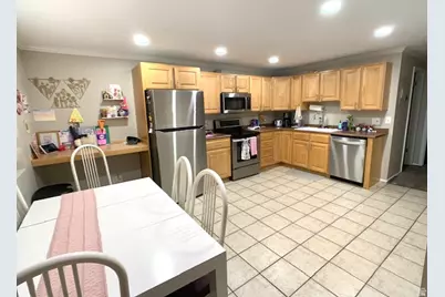 3979 S Vernon Cir #C, Holladay, UT 84124 - Photo 3