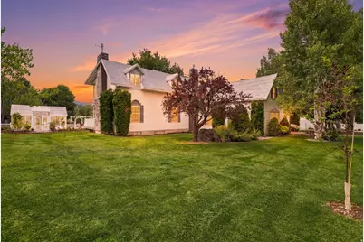 240 S 100 E, Hyrum, UT 84319 - Photo 3
