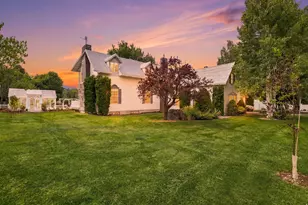 240 S 100 E, Hyrum, UT 84319 - Photo 3