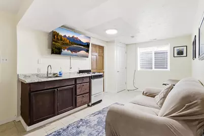 240 S 100 E, Hyrum, UT 84319 - Photo 37