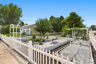 240 S 100 E, Hyrum, UT 84319 - Photo 47