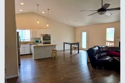 6187 W Dinsmore Way S, West Jordan, UT 84081 - Photo 9