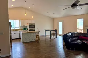 6187 W Dinsmore Way S, West Jordan, UT 84081 - Photo 9