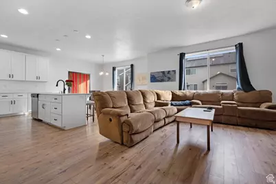 4138 E Sun Dr, Eagle Mountain, UT 84005 - Photo 7