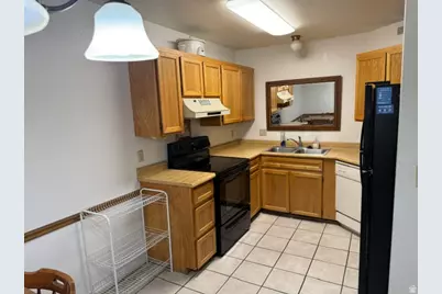 34 E 700 N #11, Provo, UT 84606 - Photo 5