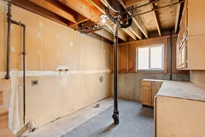 1447 E Hollow Dale Dr, Salt Lake City, UT 84121 - Photo 19