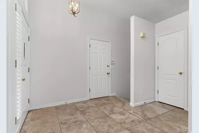 239 E Cottage Wood Ln S, Murray, UT 84107 - Photo 5
