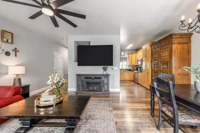 598 E Wyngate Pointe Ln S, Draper, UT 84020 - Photo 1