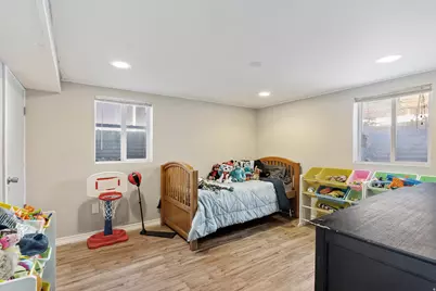 5185 S 2100 W, Roy, UT 84067 - Photo 25