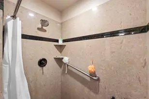 2196 E Valley View Ct N, Layton, UT 84040 - Photo 31