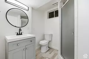 6525 S 2600 E, Cottonwood Heights, UT 84121 - Photo 33