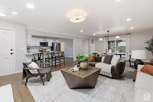 6525 S 2600 E, Cottonwood Heights, UT 84121 - Photo 11