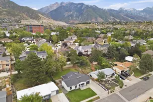 6525 S 2600 E, Cottonwood Heights, UT 84121 - Photo 39
