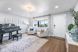 6525 S 2600 E, Cottonwood Heights, UT 84121 - Photo 3