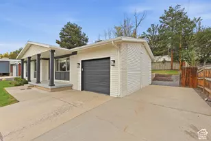 6525 S 2600 E, Cottonwood Heights, UT 84121 - Photo 43