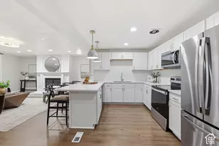 6525 S 2600 E, Cottonwood Heights, UT 84121 - Photo 15