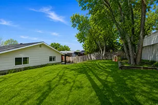 6525 S 2600 E, Cottonwood Heights, UT 84121 - Photo 25