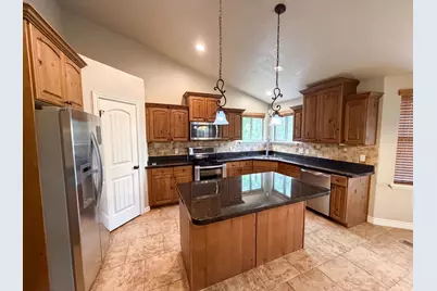 14496 S Fox Creek Dr, Herriman, UT 84096 - Photo 11