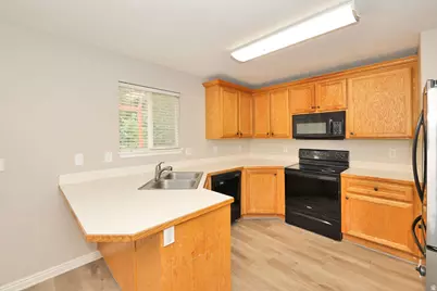 835 N 975 E, Ogden, UT 84404 - Photo 11