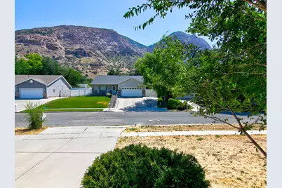 835 N 975 E, Ogden, UT 84404 - Photo 7