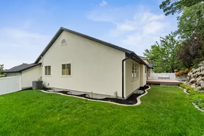 11557 S Sunburn Ln, Sandy, UT 84094 - Photo 79