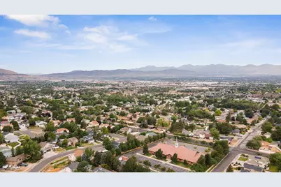 11557 S Sunburn Ln, Sandy, UT 84094 - Photo 89