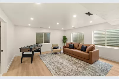 11557 S Sunburn Ln, Sandy, UT 84094 - Photo 65