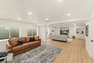 11557 S Sunburn Ln, Sandy, UT 84094 - Photo 69