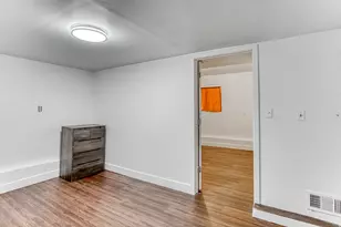 4844 W Niagara Way S, Salt Lake City, UT 84118 - Photo 5