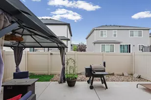 7091 N Mountain Field Dr, Eagle Mountain, UT 84005 - Photo 9