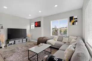 15059 S Reins Wy, Bluffdale, UT 84065 - Photo 7