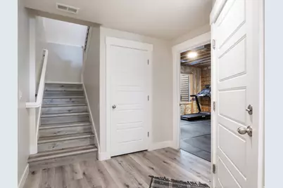 1016 W Shadow Ln, Lehi, UT 84048 - Photo 3