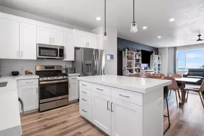 1016 W Shadow Ln, Lehi, UT 84048 - Photo 7