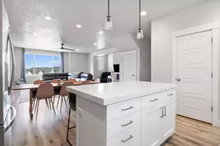 1016 W Shadow Ln, Lehi, UT 84048 - Photo 9