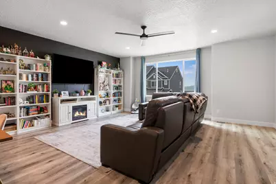 1016 W Shadow Ln, Lehi, UT 84048 - Photo 9