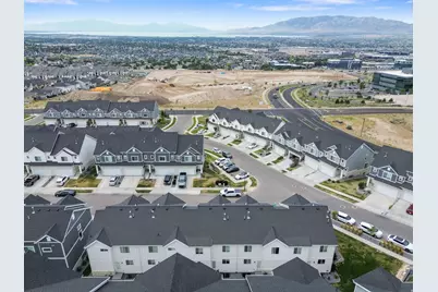 1016 W Shadow Ln, Lehi, UT 84048 - Photo 27