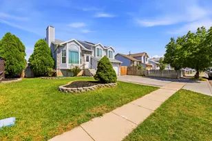 5697 S Esprit Dr, Kearns, UT 84118 - Photo 5