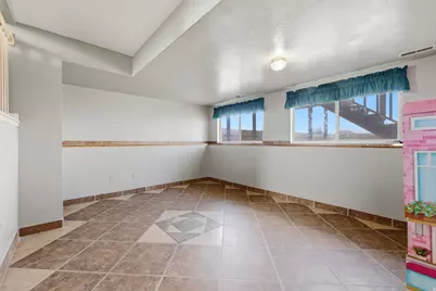 5697 S Esprit Dr, Kearns, UT 84118 - Photo 17