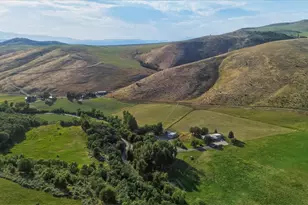 2405 E Canyon Rd, Smithfield, UT 84335 - Photo 5