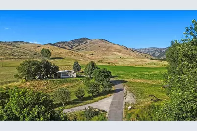 2405 E Canyon Rd, Smithfield, UT 84335 - Photo 3