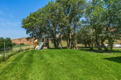 2405 E Canyon Rd, Smithfield, UT 84335 - Photo 37