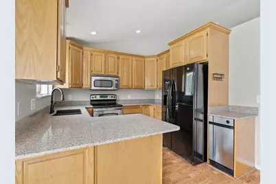 2108 N 1100 E, Lehi, UT 84043 - Photo 9