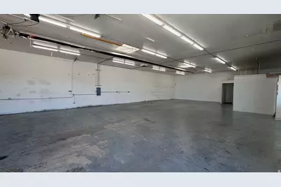 1 136 W 4650 S, Murray, UT 84107 - Photo 3