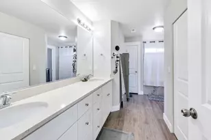 2104 E Weeping Cherry Ln, Eagle Mountain, UT 84005 - Photo 17