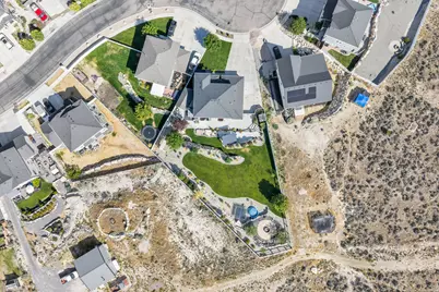 2104 E Weeping Cherry Ln, Eagle Mountain, UT 84005 - Photo 67