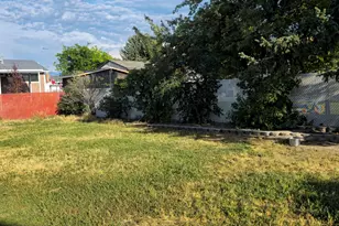 4689 W Delta Park Circle, West Valley, UT 84120 - Photo 9
