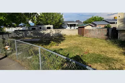 4689 W Delta Park Cir, West Valley, UT 84120 - Photo 3