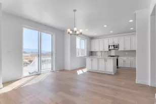 2218 N Hooded Crane Dr, Clinton, UT 84015 - Photo 11