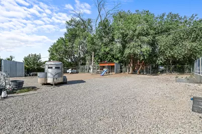 7282 S 2700 W, West Jordan, UT 84084 - Photo 11