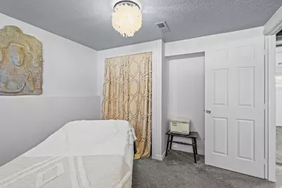 7282 S 2700 W, West Jordan, UT 84084 - Photo 37